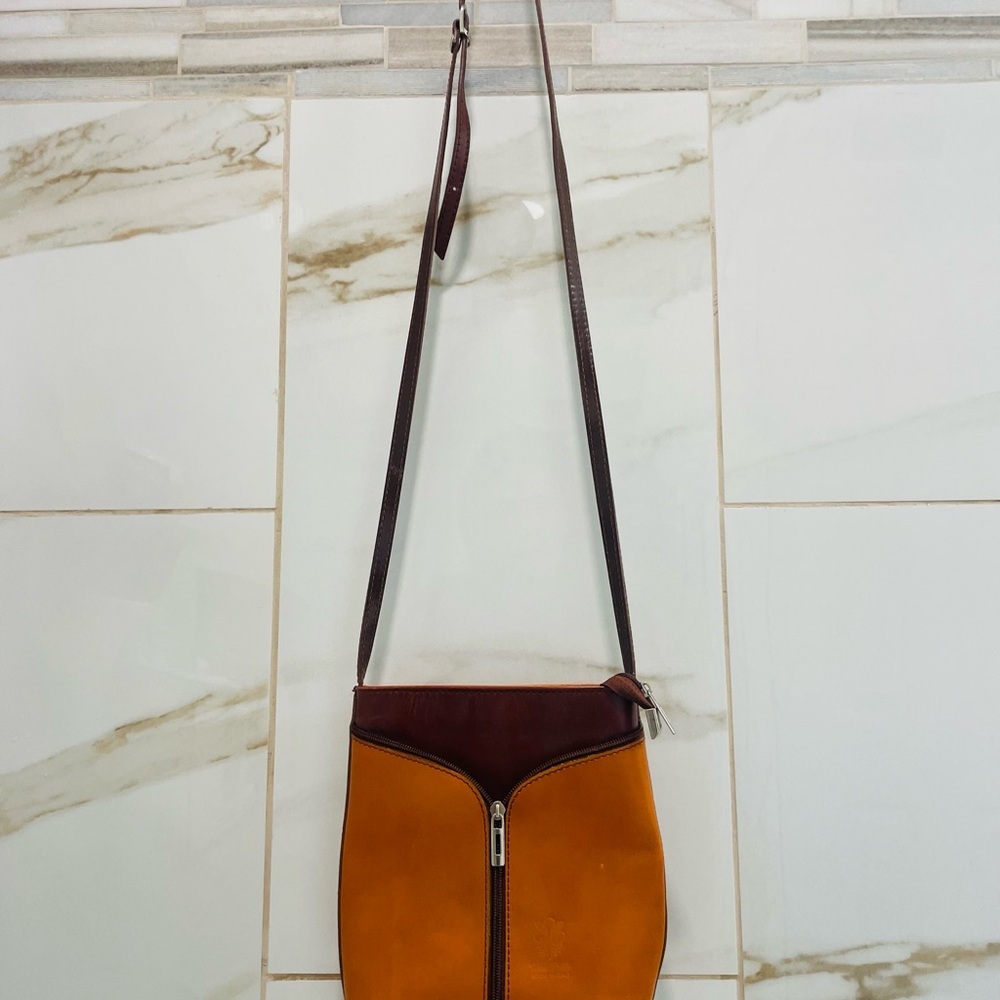 Vera Pella authentic Italian Leather Two-Tone  Leather crossbody Shoulder Bag - Picture 6 of 16